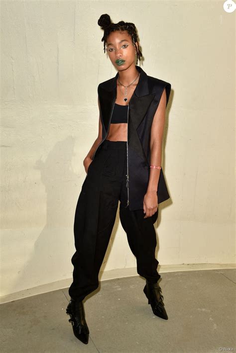 I invoke the spirit of the mother. Willow Smith - Défilé Louis Vuitton, collection croisière ...