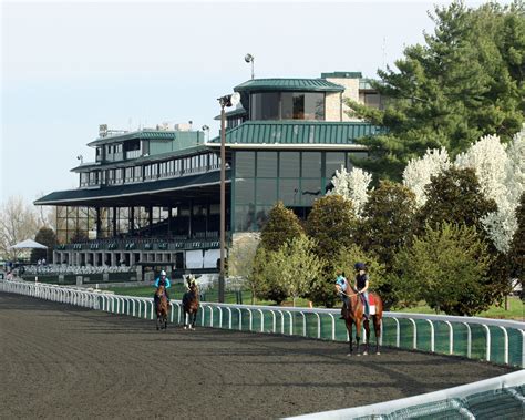 Keeneland Opening Day Spot Plays for April 2 | TwinSpires