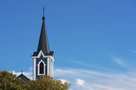 In 1987 it had 22 churches and 2,500 members, largely in illinois. What Are the Differences Between Baptist and Pentecostal ...