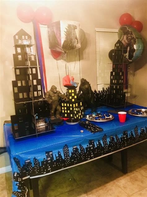 Welcome to /r/godzilla, a place to admire the king of the monsters and his many foes! Godzilla vs King Kong party supplies (Baby & Kids) in ...