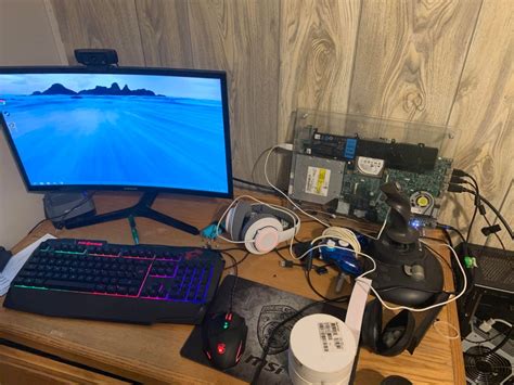 20 Of The Worst Pc Setups December 2019 Page 2 Of 2