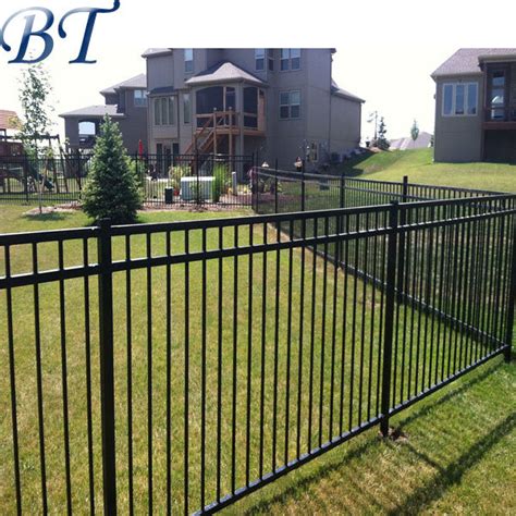 China Black Metal Fence Top Black Aluminum Fence Panel ...