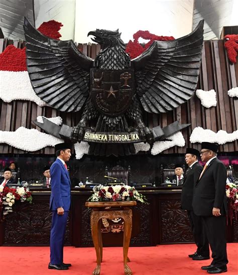 Dengan laju pertumbuhan penduduk yang tinggi dan kualitas sumber daya yang rendah, maka diharapkan kerjasama rakyat untuk mengikuti program yang telah digalakkan pemerintah yaitu keluarga berencana (kb). Belanja Negara 2020 Berfokus pada Peningkatan Kualitas SDM Melalui Pendidikan - Beritalima.com