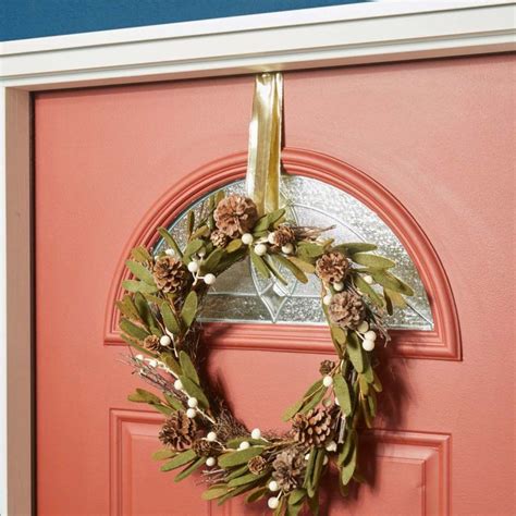 The Best Way To Hang A Wreath On Your Door Wreaths Hanging Wreath