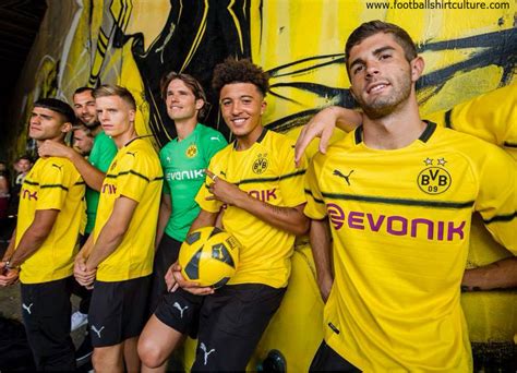 Breaking news headlines about borussia dortmund linking to 1,000s of websites from around the world. Borussia Dortmund 2018-19 Puma Tournament Kit | 18/19 Kits ...