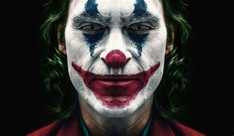 De hogyan lett jokerből joker, a komor batman örök ellensége és ellentéte? Film Review: JOKER (2019): A Nihilistic Villain Given a ...