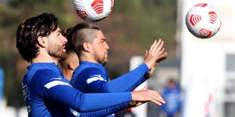 Sebab, dia merupakan kelahiran stoke, inggris, dan pernah membela timnas inggris kategori usia junior. Selección chilena | Ben Brereton imita a Francisco ...