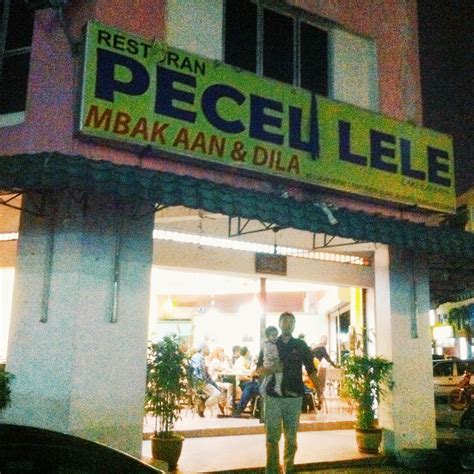 Dalam perjalanan nak balik ke terengganu, sempat singgah makan dekat food valet. Tempat makan sedap Bangi dan Kajang | Pecal lele ...