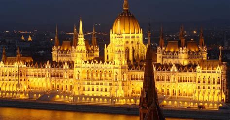 Maďarský hlavní, hlavní pošta praha, hlavní pošta brno, hlavní nádraží praha, hlavní město praha, hlavní město brazílie, hlavní v maďarštině, központi v češtině. Budapešť - Hlavní město Maďarska | Gigaplaces.com