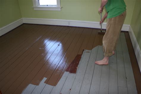 Green leaves pattern, painting ideas. Painted Wood Floors Will Liven Up Your Home: How To DIY | Fun Times Guide to Home Building ...