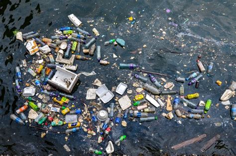 Floating Trash Island Between Hawaii And California Now Made Of 18