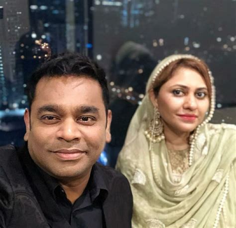 Saira Banu Rahman : A.R. Rahman And Saira Banu's Love story: He Laid 3