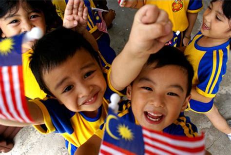 This is a list of newspapers published in malaysia, sorted by language. Malaysian Chinese Man Helps To Foster Malay Orphan Because ...