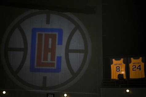 Include (or exclude) self posts. 喬治配音悼念Kobe影片「他像陽光照耀南加州」 快艇不遮蓋布萊恩退休球衣 | ETtoday運動雲 | ETtoday新聞雲