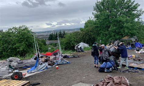 City Begins Clearing Large Seattle Homeless Camp After Drug Ring Bust