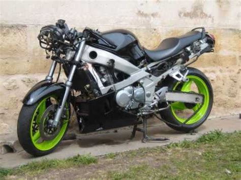 724 ergebnisse für kawasaki zzr 600. PEINTURE KAWASAKI 600 ZZR - YouTube