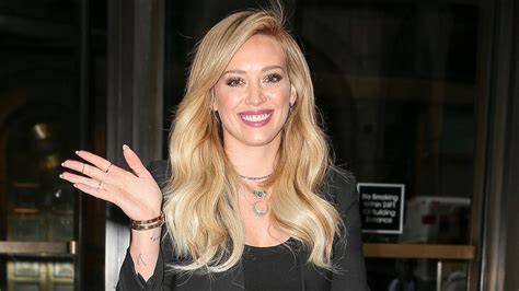 watch hilary duff celebrates having the number one album in the