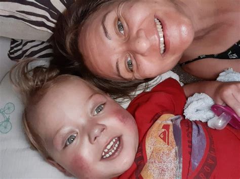 She was the country's first female heart surgeon, and did her first heart transplant at just 33 years old. Dr Susan Vosloo gesels oor kinder-hartoperasies | RSGplus