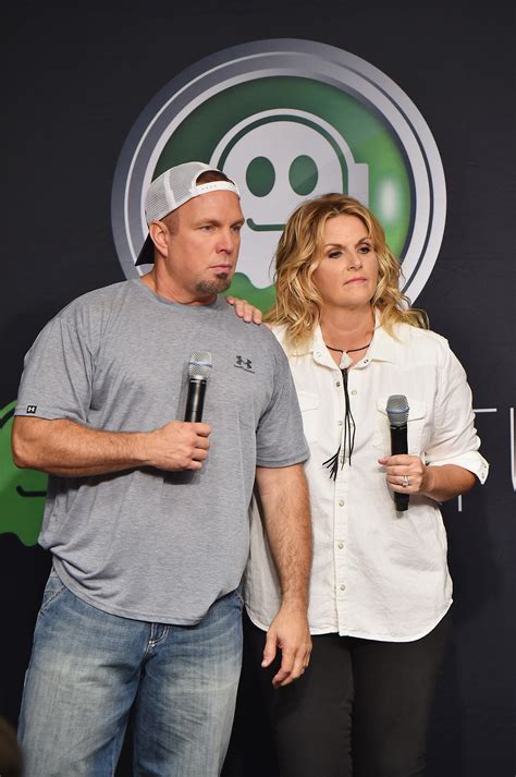 How Long Have Garth Brooks & Trisha Yearwood Been Married? | Heavy.com