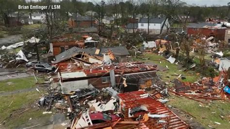 Video Catastrophic Tornado Touches Down In Little Rock Arkansas