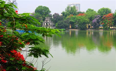 Hoan Kiem Lake And Ngoc Son Temple In Hanoi Guide Vietnam