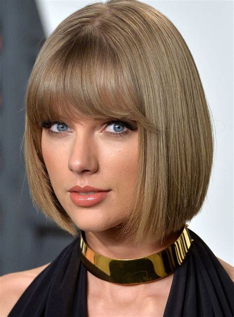 10 Celebs Describe Their First Kiss Taylor Swift Hair Taylor Swift