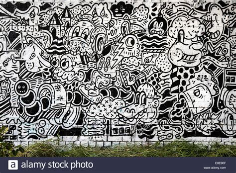 Monochrome is how i started out in photography and i believe it's time i started doing black and white shots again. Giant black and white comic book graffiti mural under a ...