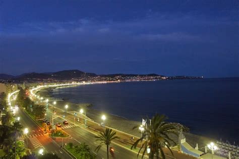 Maybe you would like to learn more about one of these? La promenade des Anglais by night - Journal d'une Niçoise