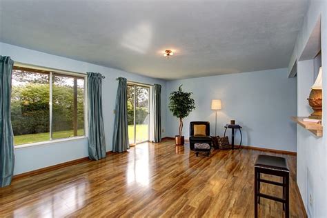 But one of the most important decisions for your hardwood floor typically comes down to a single feature: 5 Best Oil Based Polyurethanes for Hardwood Floors 2020 ...