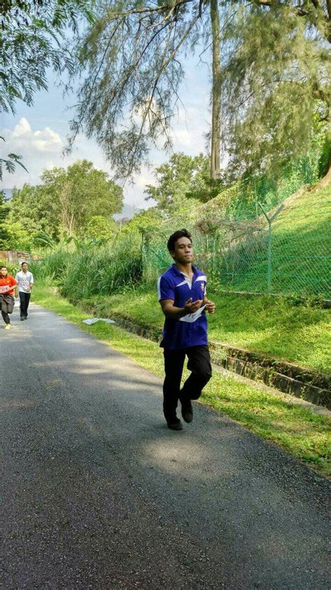 Siapakah gerangan empunya diri dalam gambar di atas?tentu ramai kurang mengenali siapakah baginda.tetapi sudah tentu anda biasa mendengar nama smk tunku ampuan durah.inilah sebenarnya gerangan pemilik nama tunku ampuan durah atau nama sebenar baginda yang maha. PUSAT PRAUNIVERSITI SMK TUNKU AMPUAN DURAH: KEJOHANAN ...