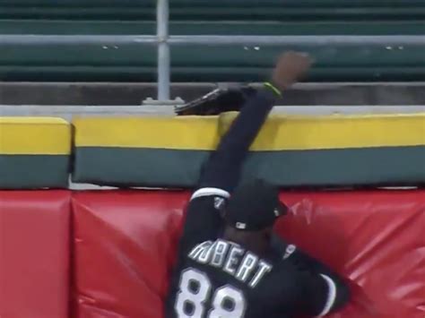 Jun 10, 2021 · mendick was a gold glove finalist at the position a year ago. White Sox center fielder pulls off incredible home-run rob ...