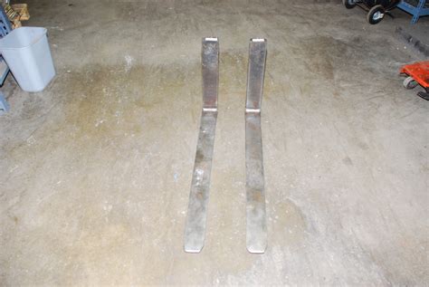 2362 0001 Of Class 2 Ii Forklift Forks 42 Inch Long Used 2362