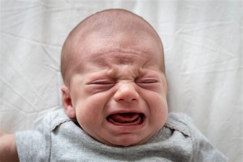 Signs Of Colic And Ways To Soothe A Colicky Baby Babies