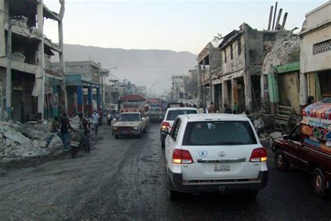 클로드 조제프 아이티 임시총리는 오늘(7일) 신원불명의 괴한들이 지난 밤 모이즈 대통령의 사저에 침입해 총을 쏴 살해했다고 발표했다고 언론들이 보도했습니다. 아이티 지진 6개월: WFP 아이티의 식량 안보 시스템 구축 | World Food ...