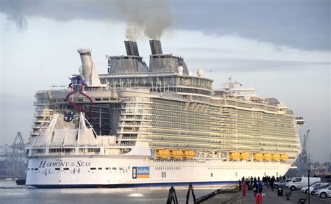 Worlds Biggest Cruise Ship Harmony Of The Seas Arrives In Southampton