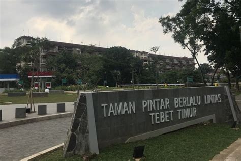 Tas bermanfaat untuk membawa seluruh perlengkapannya. Foto Taman Yg Unik Buat Sekolahan Sd / 20 Ide Taman ...