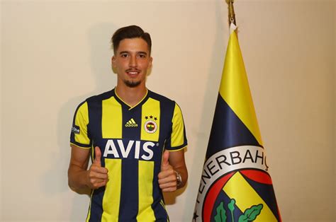 ** antal landskamper och mål är korrekta per den 20 juni 2021. Altay Bayındır, Fenerbahçe'de! | NTVSpor.net