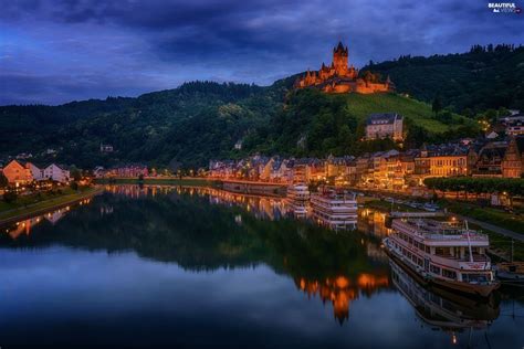 Then check out our list of the 8 top huts in the moselle valley — and plan your next adventure with komoot! Rhine & Moselle River Cruise - Riviera River Cruises ...