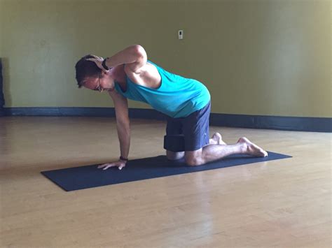 3 Yoga Poses For Thoracic Spine Mobility Mindful Mvmnt