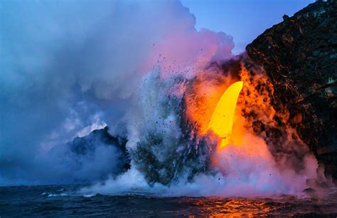 壮观！夏威夷火山悬崖倾塌 岩浆 火龙头 倾泻入海长江云 湖北网络广播电视台官方网站