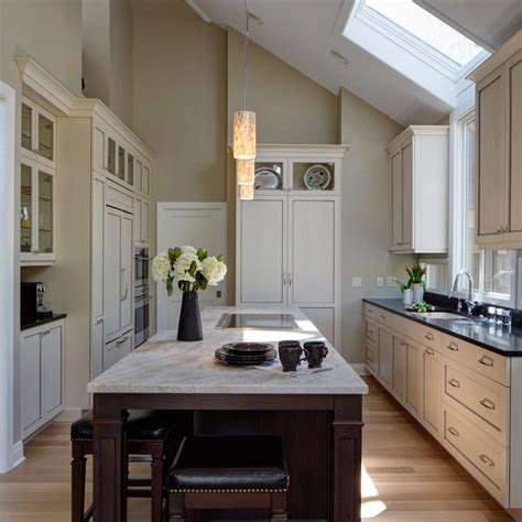 Kitchen cabinets wheaton 10x10' kitchen $1350. Long on Looks Traditional Kitchen Design - Wheaton - Drury Design