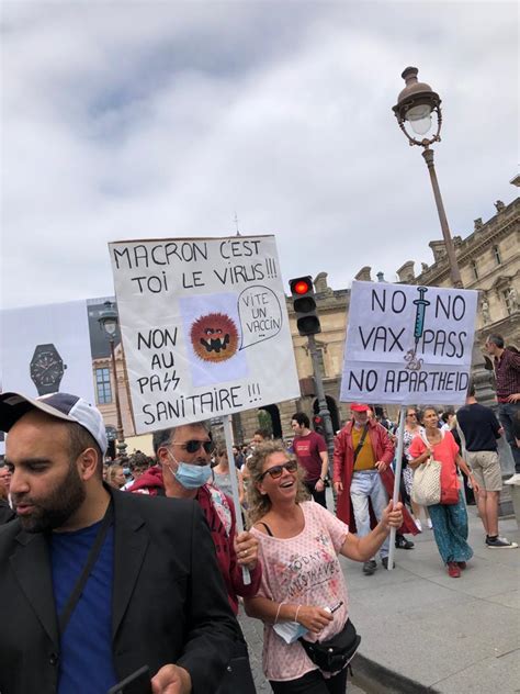 Manifestations Partout En France Contre La Dictature Sanitaire