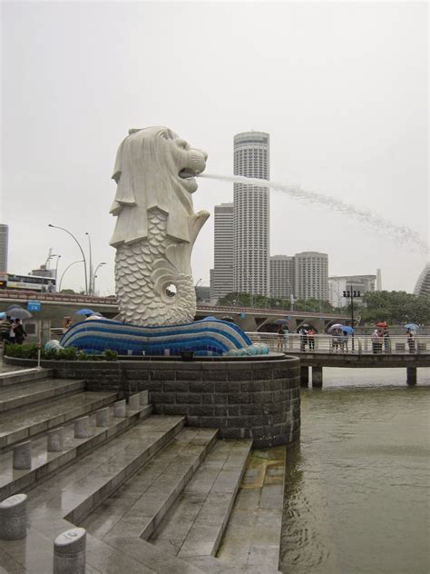 Membantu individu & keluarganya membuat keputusan. ParadiseKeys: Tour Singapore