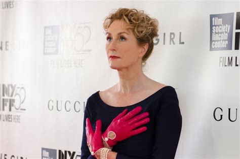 Her birth sign is cancer and her life path number is 9. Gone Girl Actress Lisa Banes's Wife Kathryn Kranhold's ...