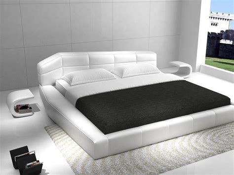 queen size ultra modern soho black leather platform bed
