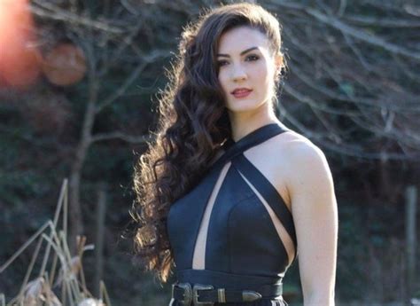 Trt 1'de ekrana gelen aslan ailem dizisinde rol alan burcu özberk, bestyle dergisi'ne ilginç açıklamalar yaptı. Alperen Duymaz ve Burcu Özberk aşk yaşıyor - Sayfa 4 ...
