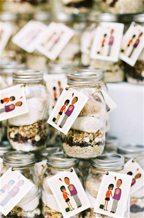 Mason jars are staple items when it comes to rustic wedding centerpieces, but since this decorative accent has seen more than its fair share of the spotlight in recent years, it's perfectly normal to want to branch out if you're looking for something a little more unexpected. BLEU de TOI: That Summer-Time Mason Jar Glow