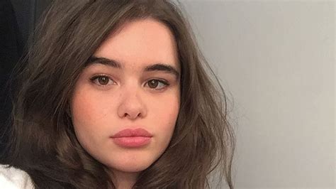 Model Barbie Ferreira Proudly Shows Her Stretch Marks Allure