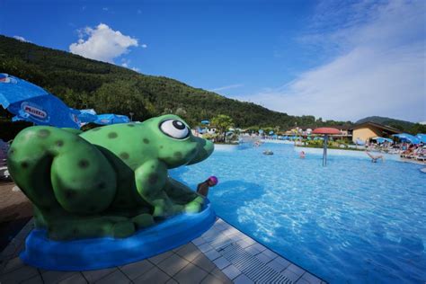 Scopri i nostri camping village. Continental Camping Village met zwembaden Lago Maggiore in ...