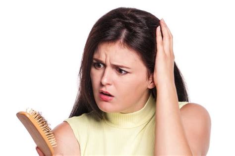 5 Causes Of Female Hair Loss